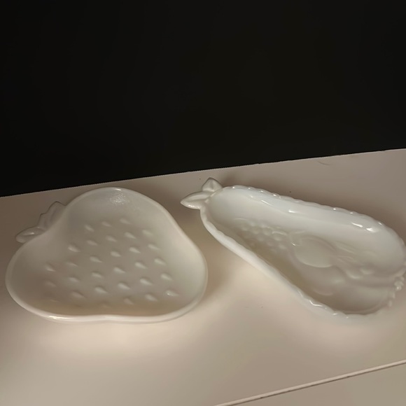 Glass candy bowls - Picture 1 of 4